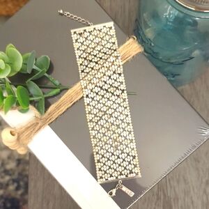 ⭐⭐READ!⭐Vintage Retro INC. Concepts Wide Rhinestone Bracelet.